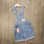 Kız Çocuk Fil Nakışlı Denim Salopet Şort ve Peluş Anahtarlık Seti 2 9 Yaş - Görsel 2